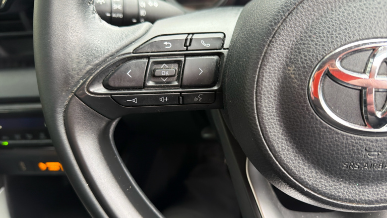 Toyota Yaris 1.5 Hybrid Design 5dr CVT Hybrid Hatchback